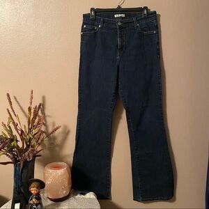 Levi’s Jeans Women’s Size 12 Blue Dark wash 548 Perfectly Slimming Flare Jeans